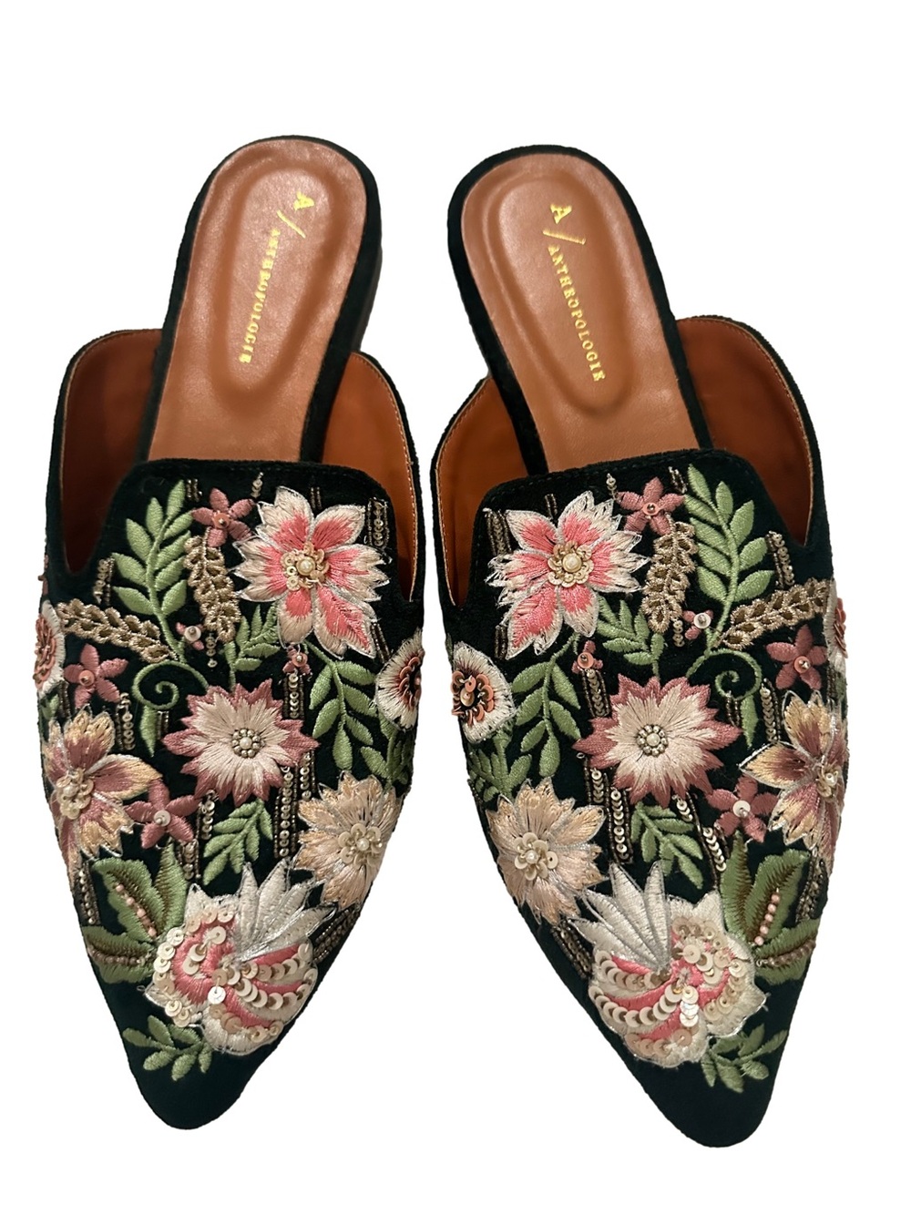 Anthropologie Black Embroidered Floral Velvet Beaded Accent Mules Sz 11 W - Picture 1 of 15